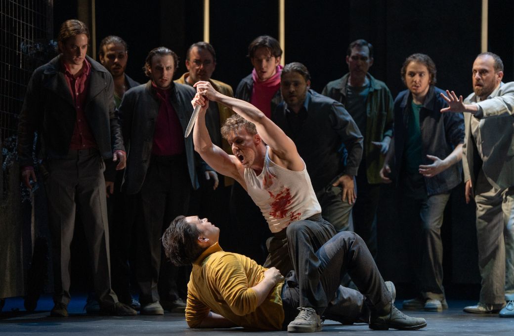 Kohsei Gilkes (Tybalt) and Alasdair Kent (Rom&eacute;o) &copy; West Beach Studio