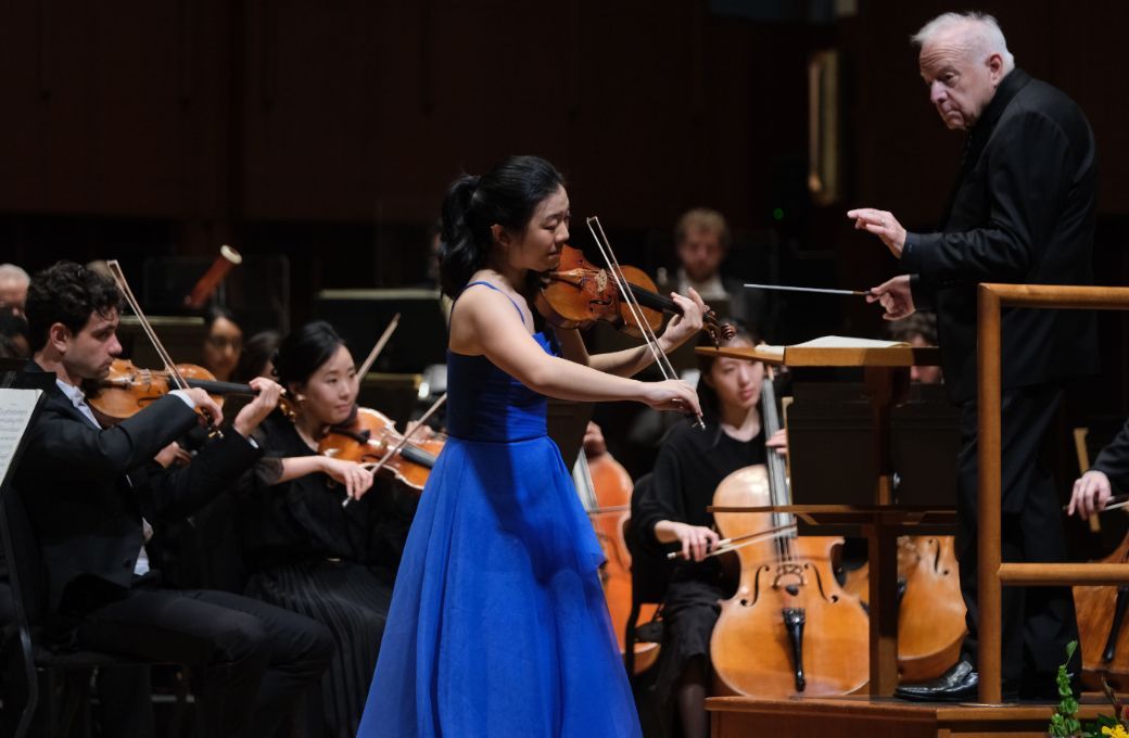Karisa Chiu performs with Leonard Slatkin and the Indianapolis Symphony Orchestra &copy; Denis Ryan Kelly Jr