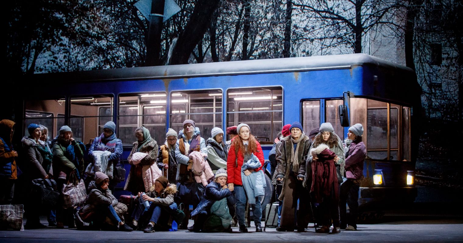 <i>Mothers of Kherson</i> premiere issues an urgent call to action in Warsaw © K. Bieliński