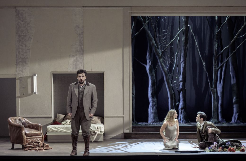 Pavol Kub&aacute;ň (Golaud), David Oller (Pell&eacute;as) and Arnhei&eth;ur Eir&iacute;ksd&oacute;ttir (M&eacute;lisande) &copy; Petr Neubert