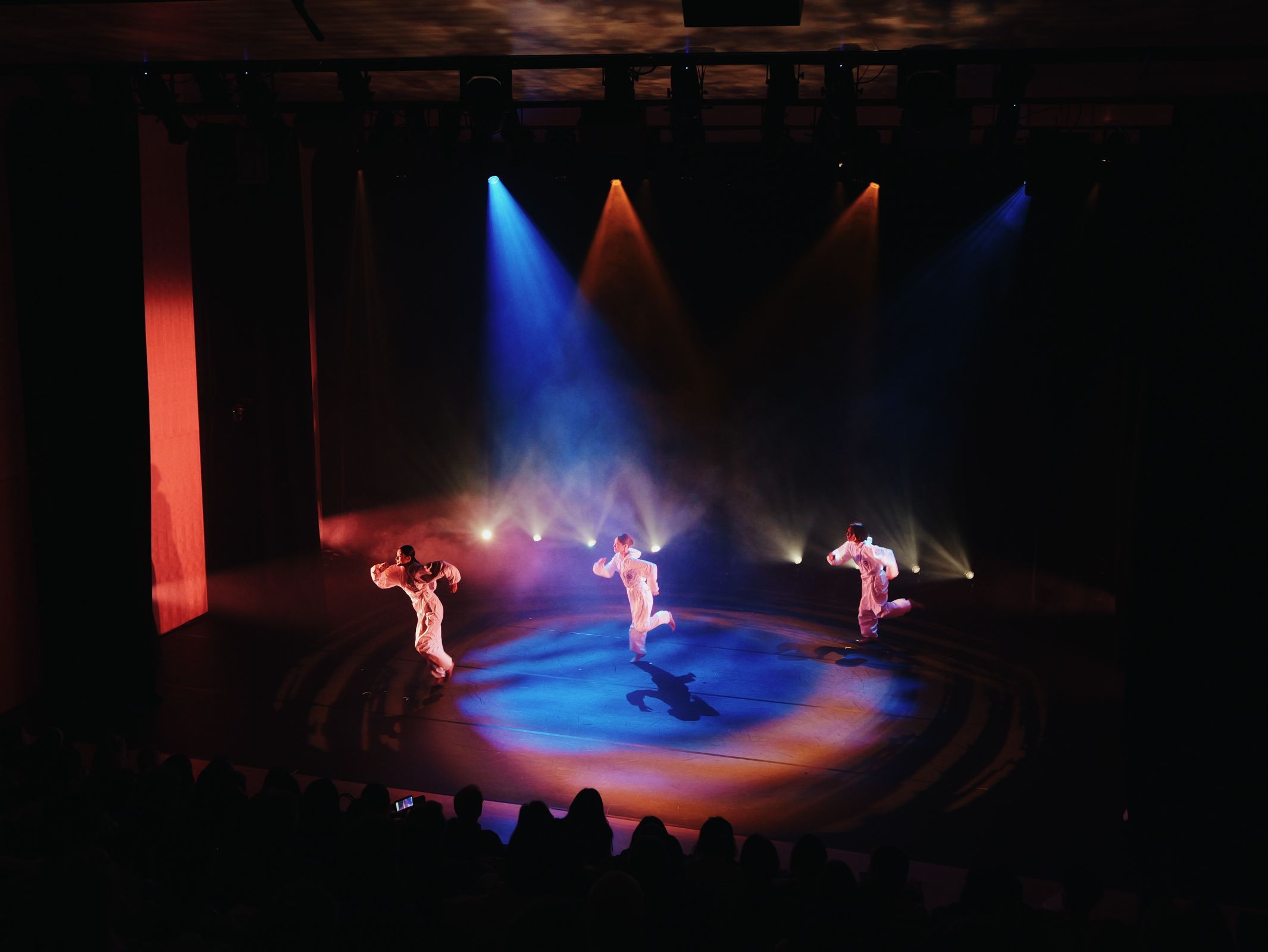 Andamiro Art Company in Kim Junghwan’s <i>Moon</i> &copy; Courtesy of the Korean Cultural Center New York; Photo by Matte Han