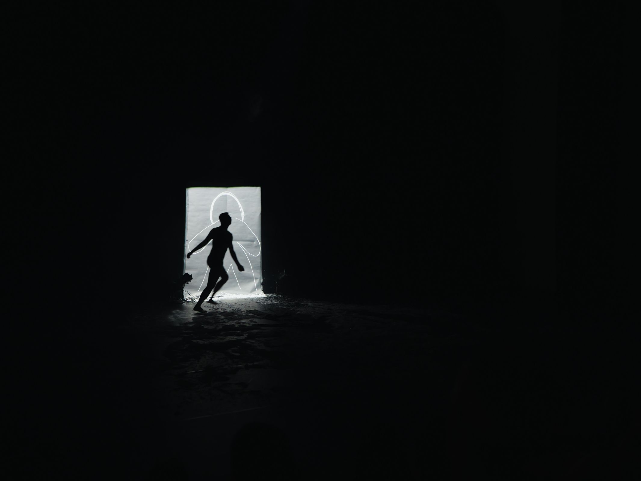 Lee Dongha in his own <i>Guernica Again</i> &copy; Courtesy of the Korean Cultural Center New York; Photo by Matte Han