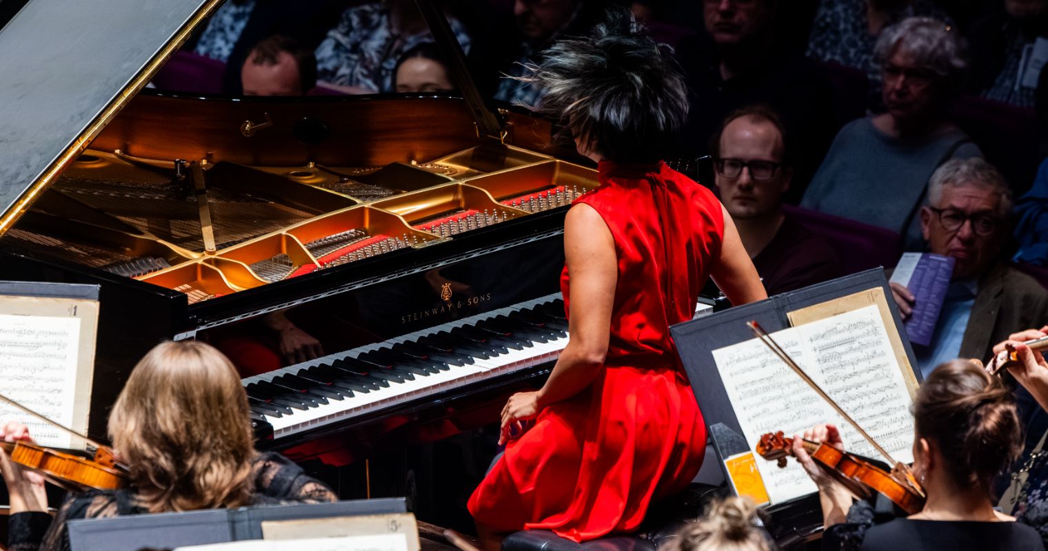 Yuja Wang undertakes Brahms marathon with the Rotterdam Philharmonic © Guido Pijper