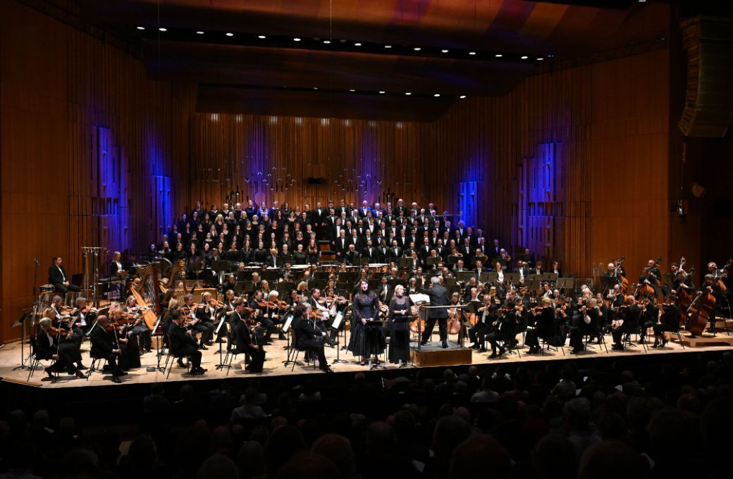 The London Symphony Orchestra and Chorus &copy; LSO | Mark Allan