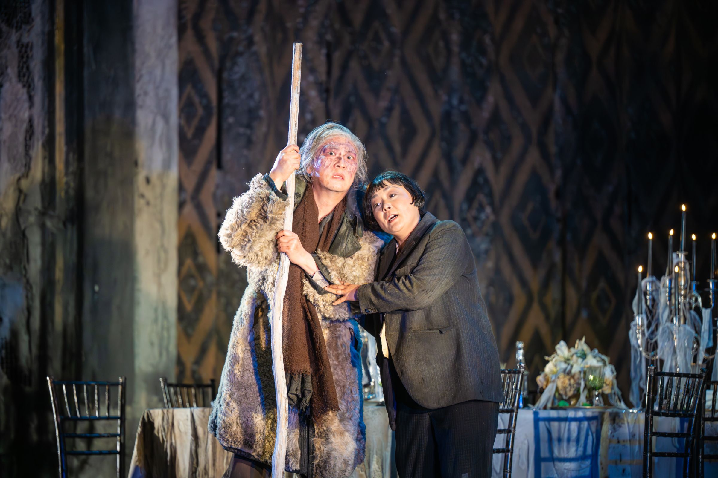 Insung Sim (Timur) and Hye-Youn Lee (Liù) &copy; Mihaela Bodlovic
