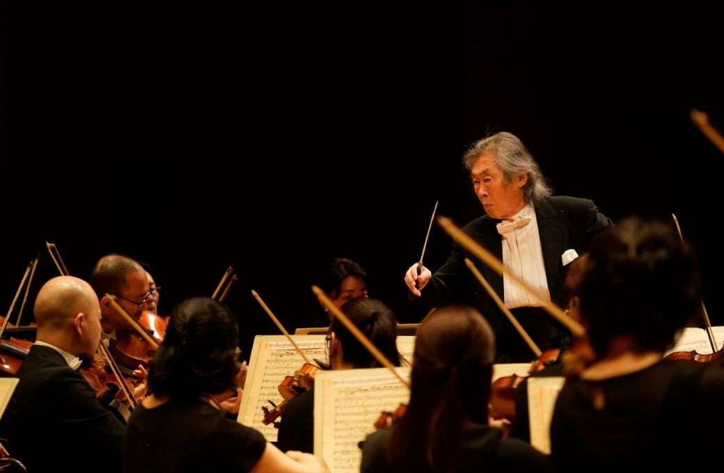 Ken-Ichiro Kobayashi conducts the Japan Philharmonic &copy; Atsushi Yamaguchi