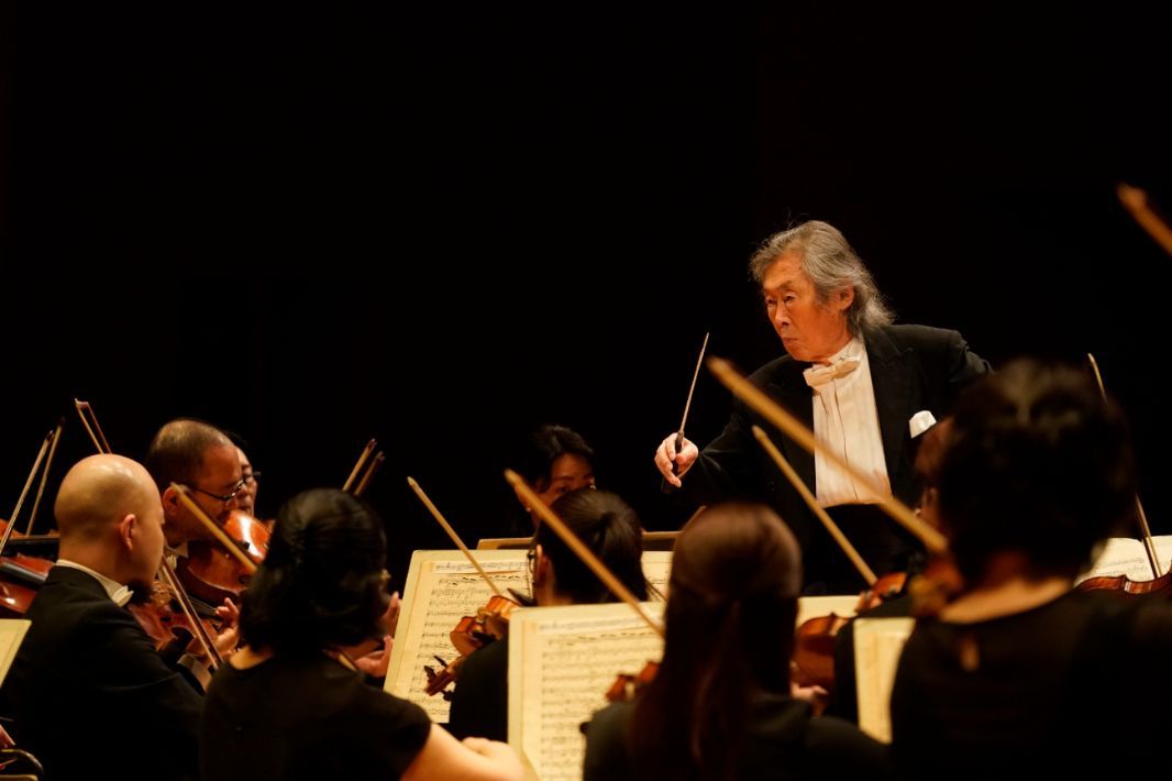 Ken-Ichiro Kobayashi conducts the Japan Philharmonic &copy; Atsushi Yamaguchi