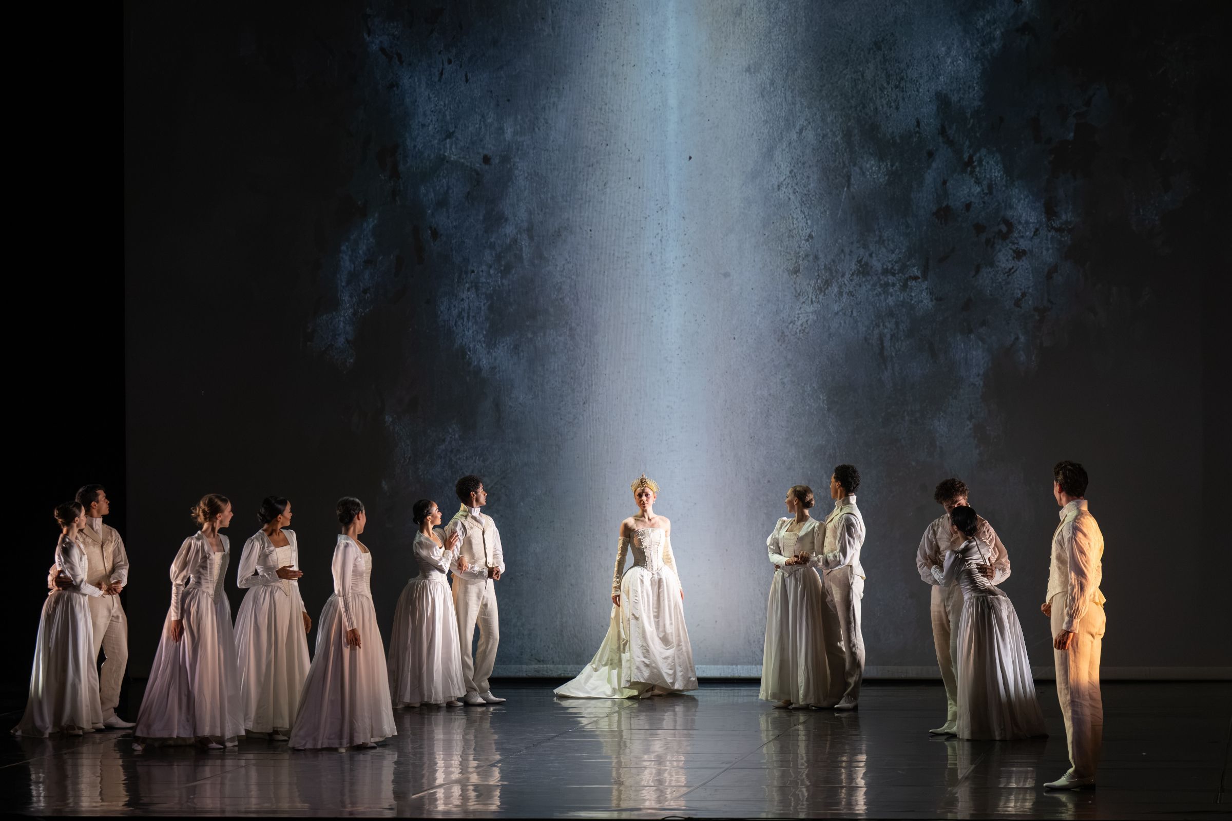 London City Ballet in Glen Tetley’s <i>Firebird</i> &copy; Photography by ASH