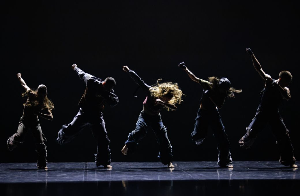 <i>Soulèvement</i> par le Ballet Preljocaj © Didier Philispart