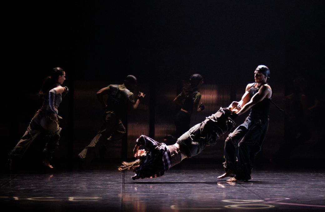 <i>Soulèvement</i> par le Ballet Preljocaj © Didier Philispart