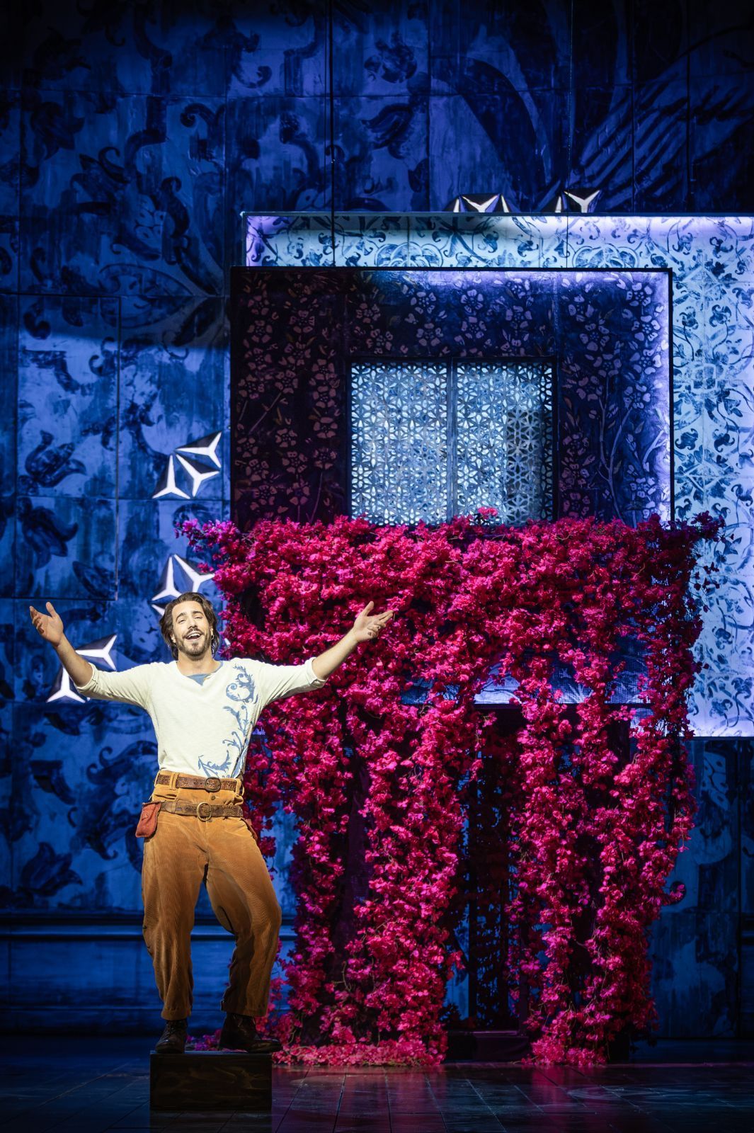 Lluís Calvet i Pey (Figaro) © Glyndebourne Productions Ltd. Photo: Craig Fuller