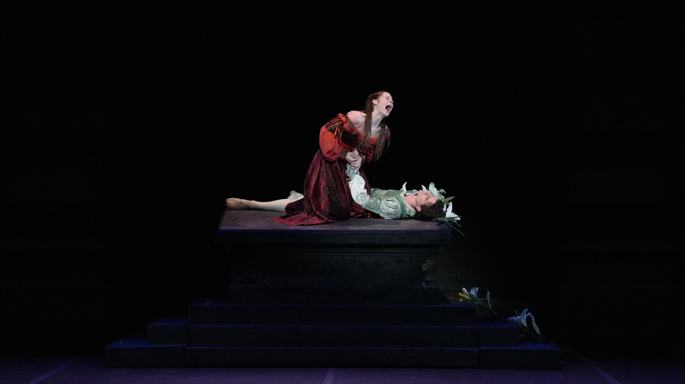 Emma Hawes as Juliet and Aitor Arrieta as Romeo in Nureyev’s <i>Romeo and Juliet</i> &copy; Isabella Turolla
