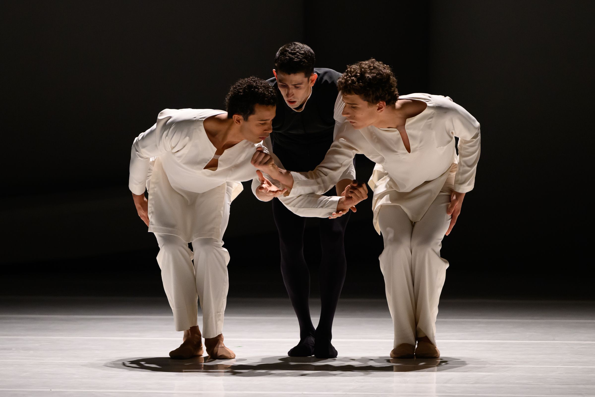 Jaat Benoot with Zino Merckx and Kozam Raduoant in <i>Roméo et Juliette</i> &copy; Alice Blangero