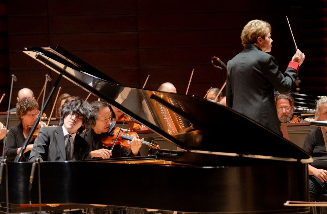 Yunchan Lim and Marin Alsop with the Philadelphia Orchestra (from 2025) &copy; Margo Reed