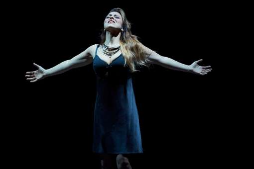 Corinne Winters (Violetta) at Seattle Opera &copy; Jacob Lucas