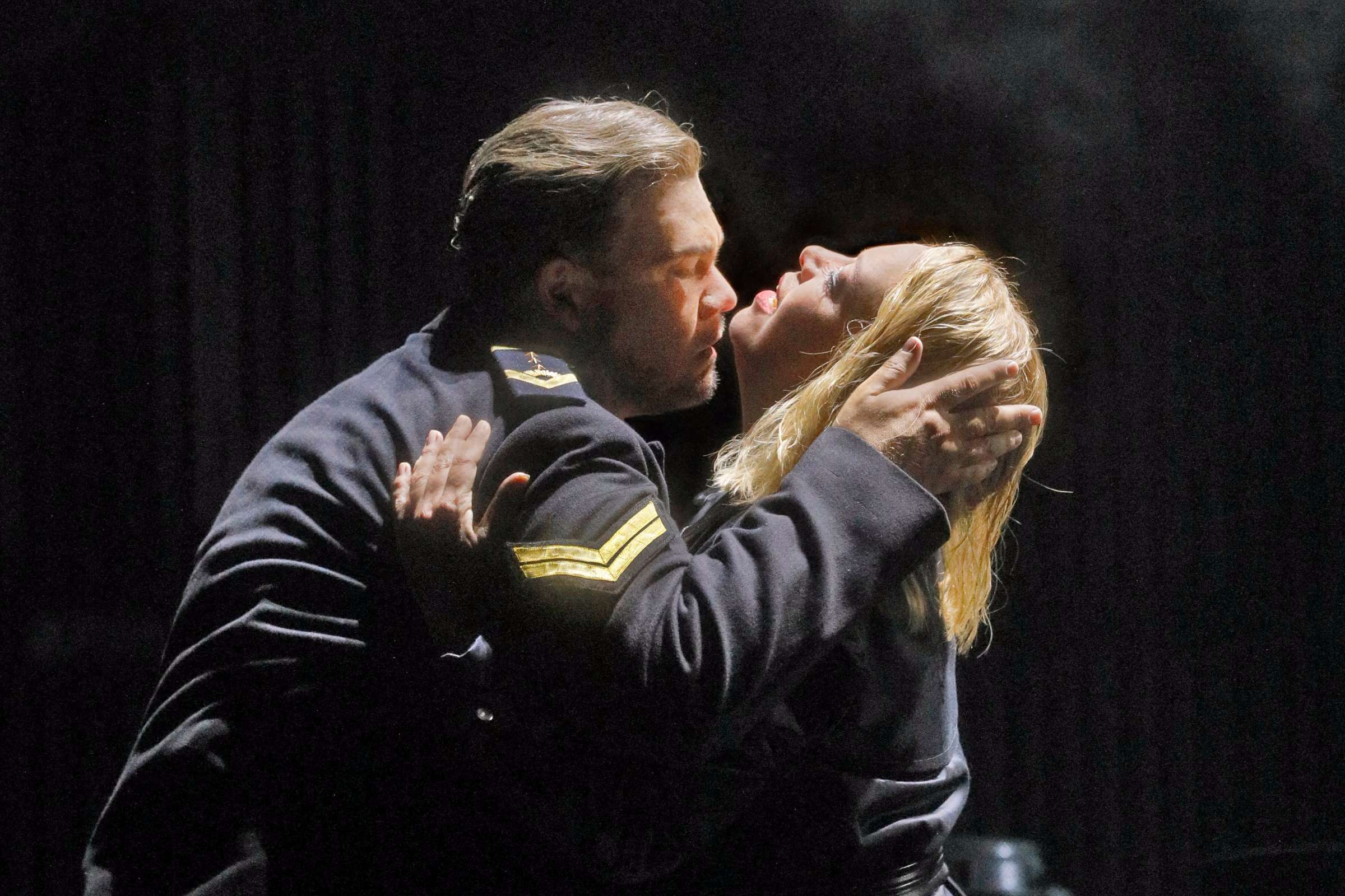 Stuart Skelton (Tristan) and Nina Stemme (Isolde) at The Met © Ken Howard | Metropolitan Opera