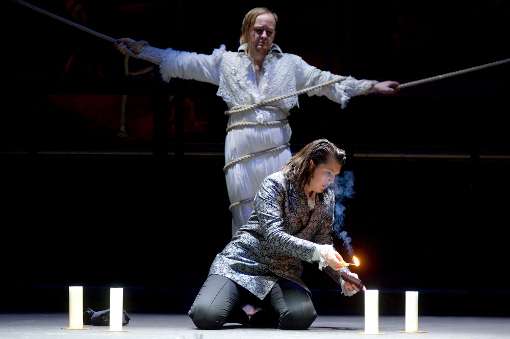 Jud Perry (Idelberto) and Sophie Rennert (Lotario) &copy; Alciro Theodoro da Silva
