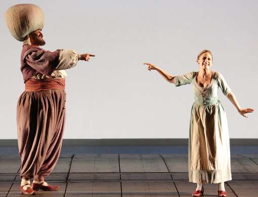 Tobias Kehrer (Osmin) and Sabine Devieilhe (Blondchen) © Marco Brescia & Rudy Amisano | Teatro alla Scala