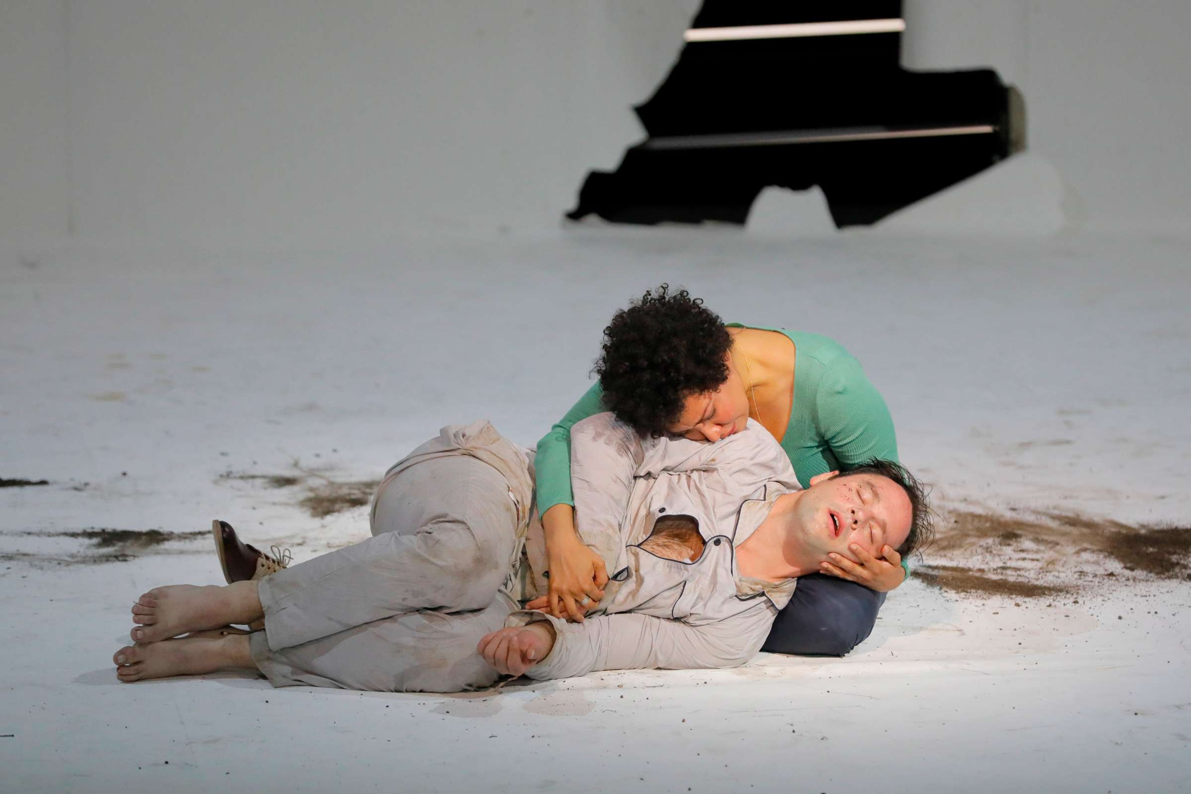 Julia Bullock (Anne) and Paul Appleby (Tom) &copy; Pascal Victor | Artcompress