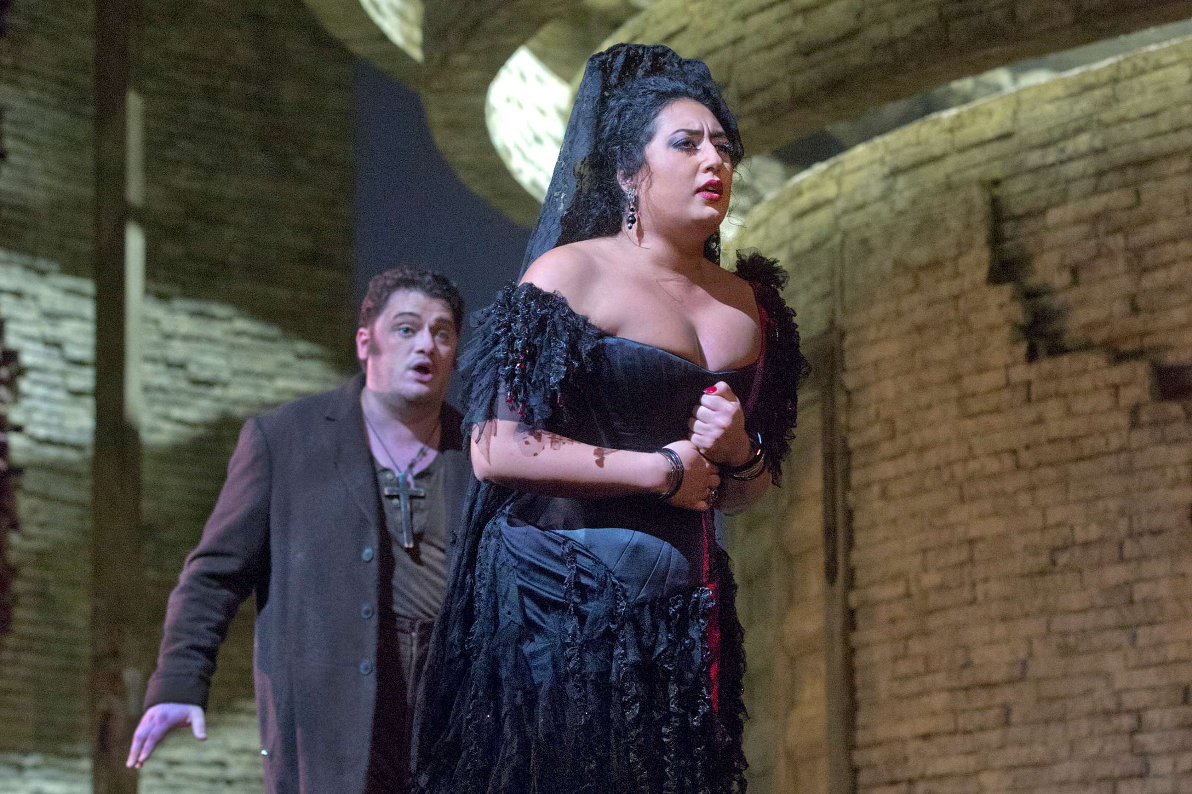 Aleksandrs Antonenko (Don José) and Anita Rachvelishvili (Carmen) © Ken Howard | Metropolitan Opera (2014)