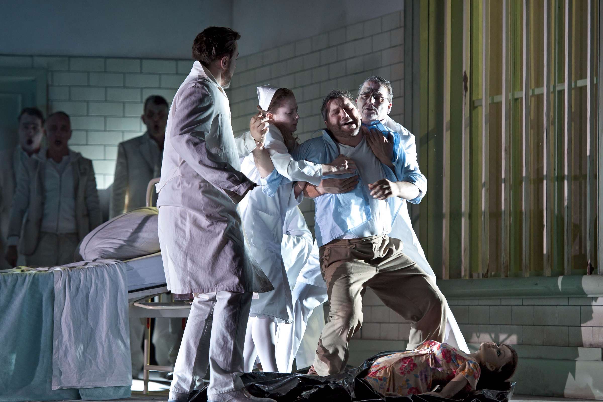 <i>Rigoletto</i> at Dutch National Opera © Clärchen & Matthias Baus