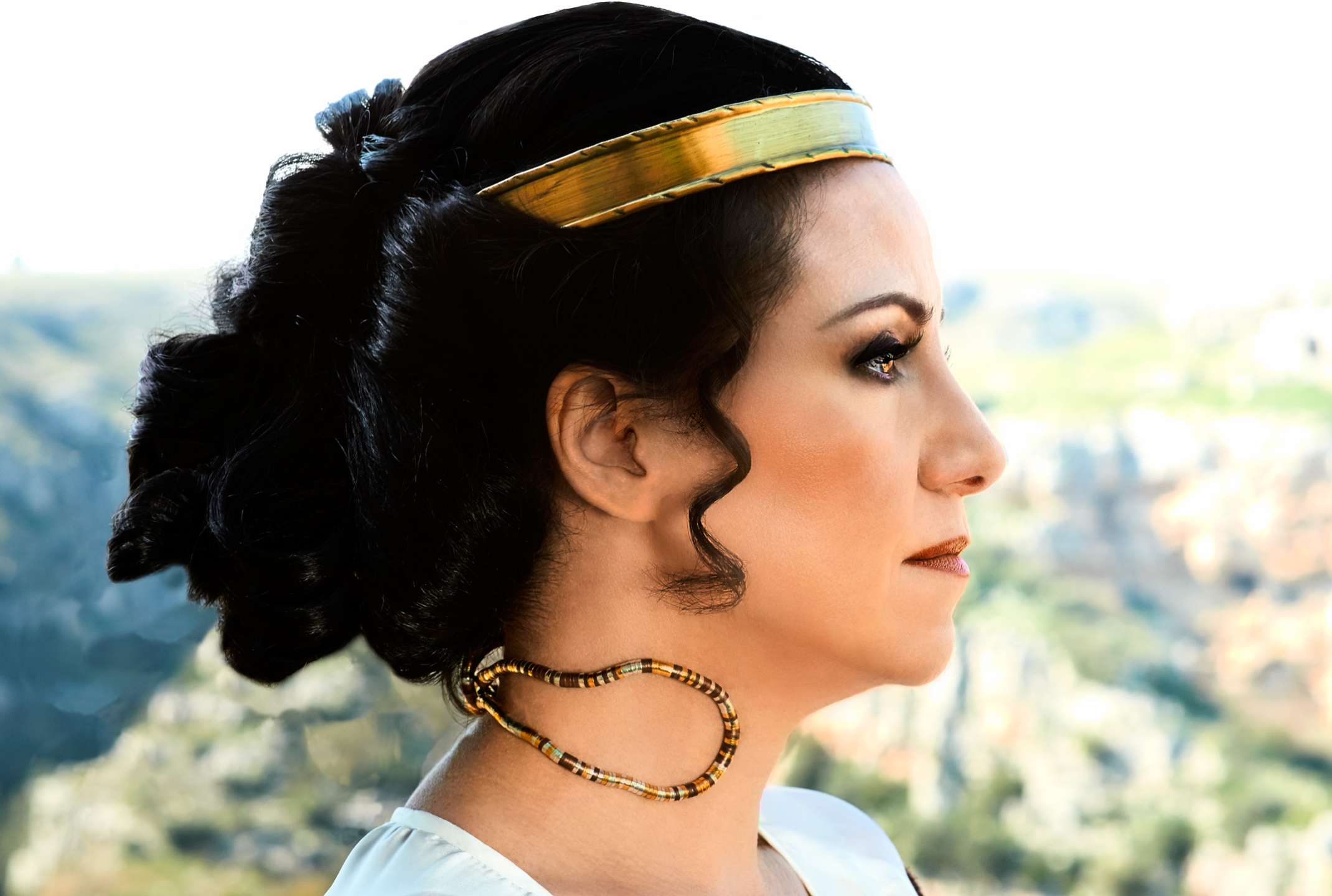 Anna Bonitatibus as Semiramide &copy; Frank Bonitatibus
