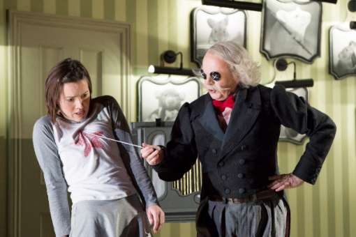 Mary Bevan (Coraline) and Harry Nicoll (Mr Bobo) © ROH | Stephen Cummiskey