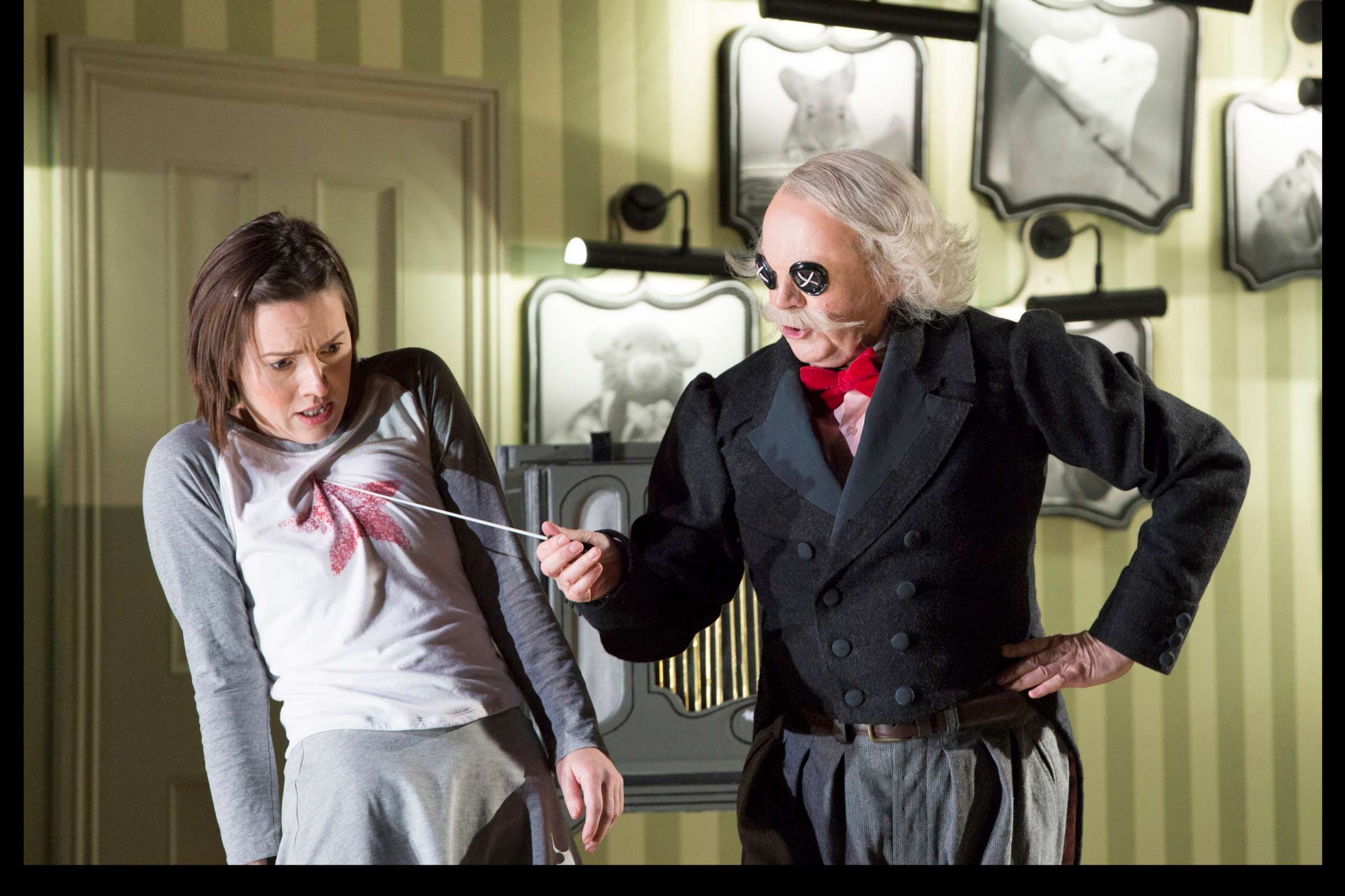 Mary Bevan (Coraline) and Harry Nicoll (Mr Bobo) &copy; ROH | Stephen Cummiskey