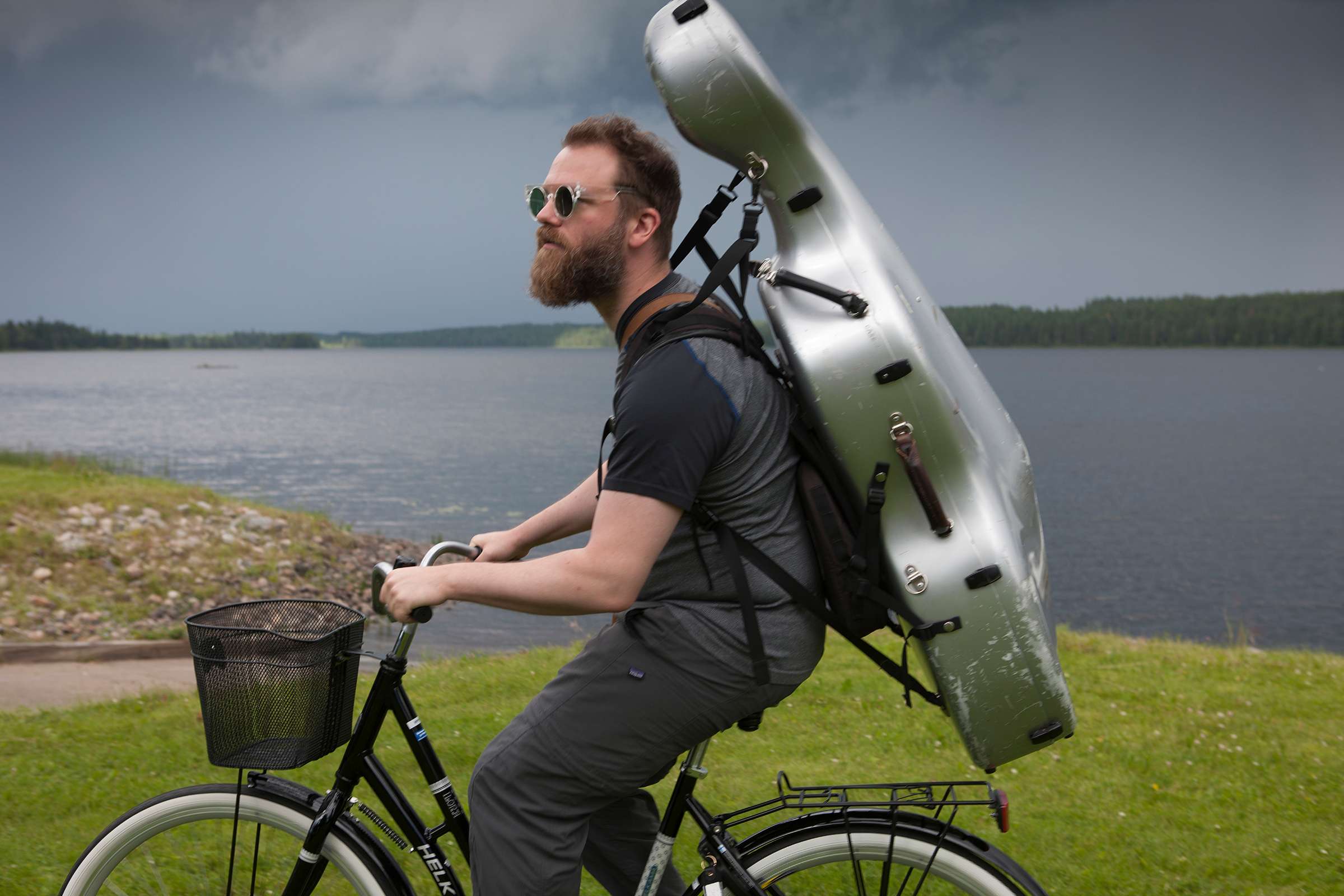 One of Kuhmo's cycling cellists © Stefan Bremer