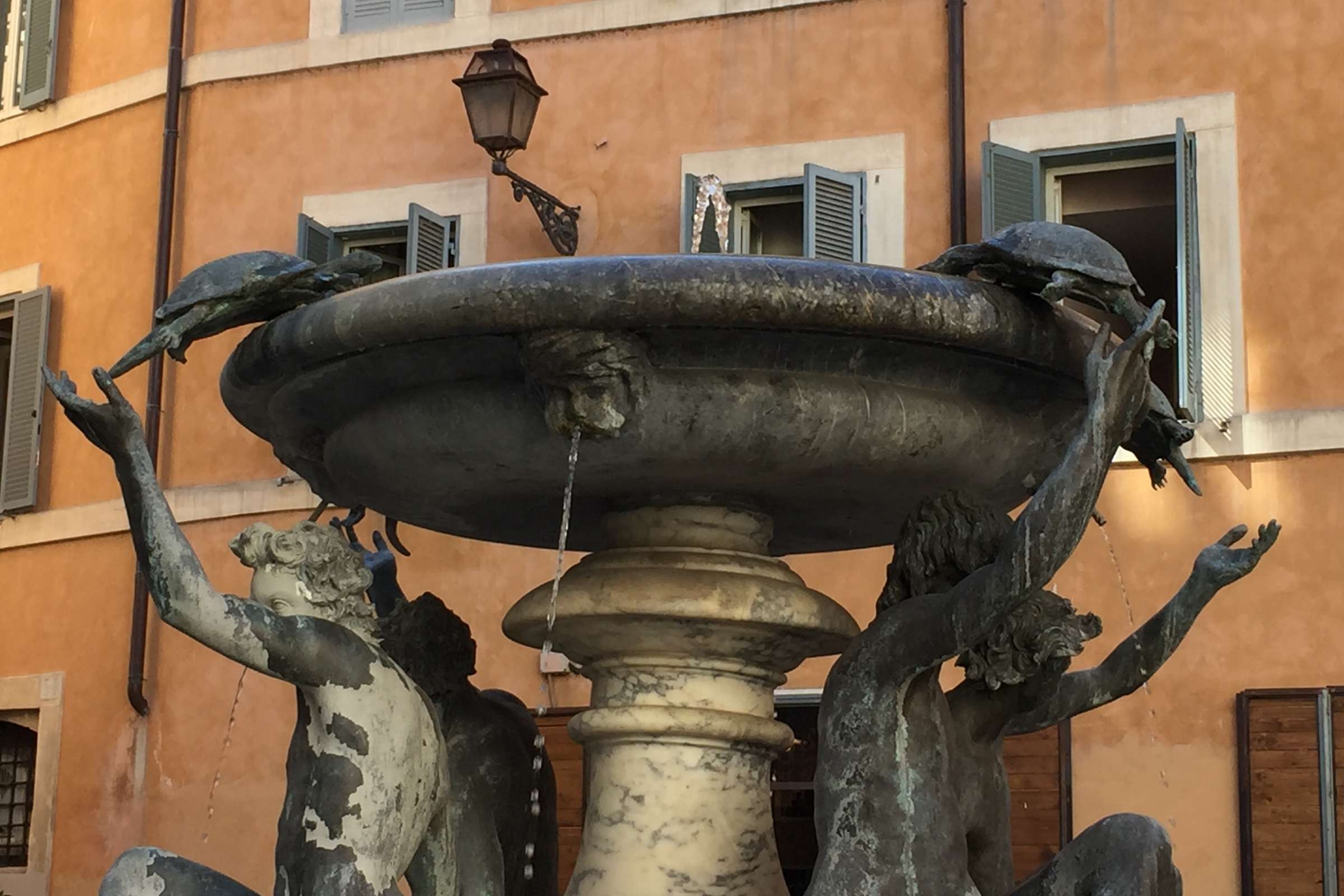 Fontana delle Tartarughe &copy; Mark Pullinger