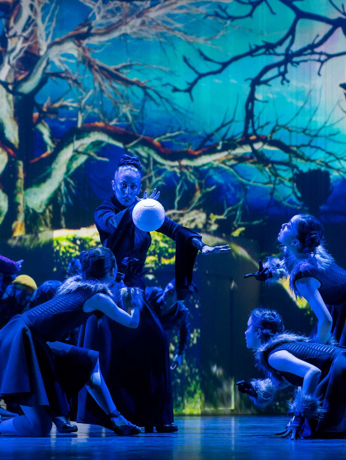 Junior Company and Ish dancers in <i>Grimm</i> &copy; Michel Schnater