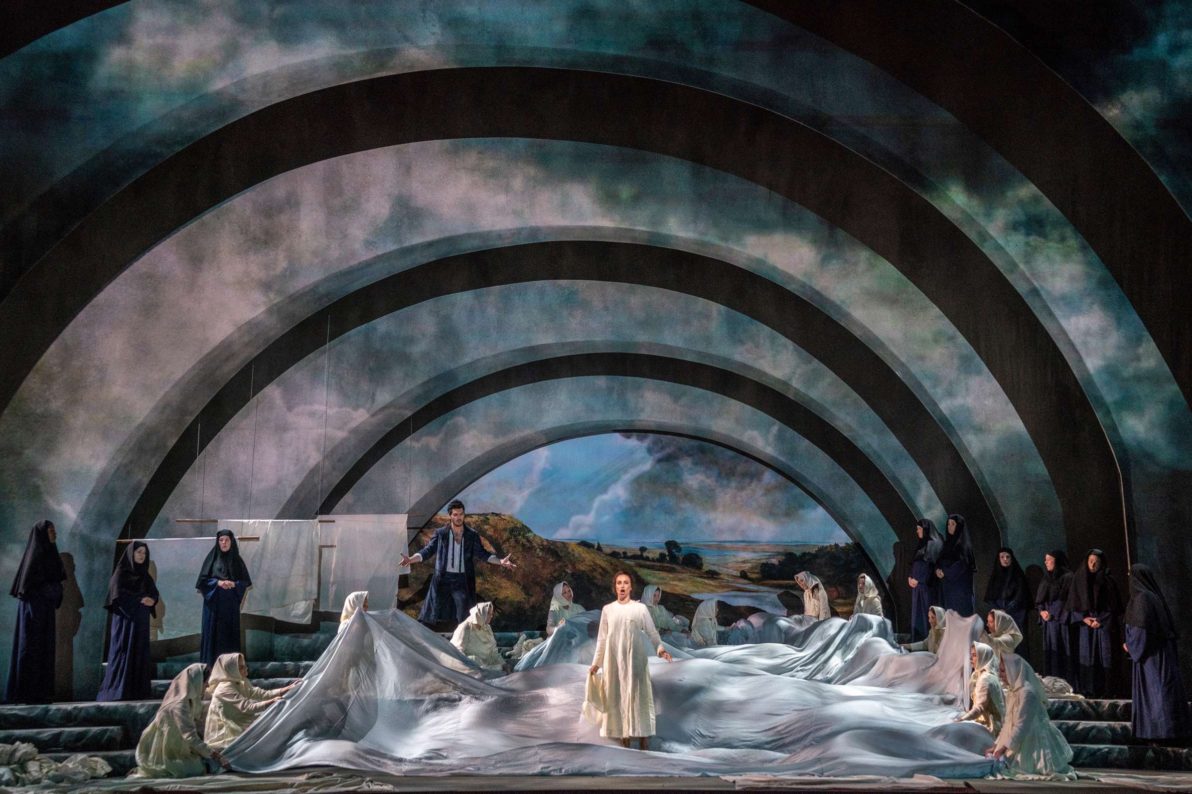 Olga Tolkmit (Tamara) and ensemble &copy; Stephanie Berger