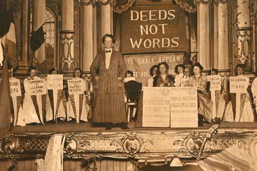 Ethel Smyth used her golfing prowess to teach suffragette Emmeline Pankhurst how to throw bricks. © GPP | LSE Library