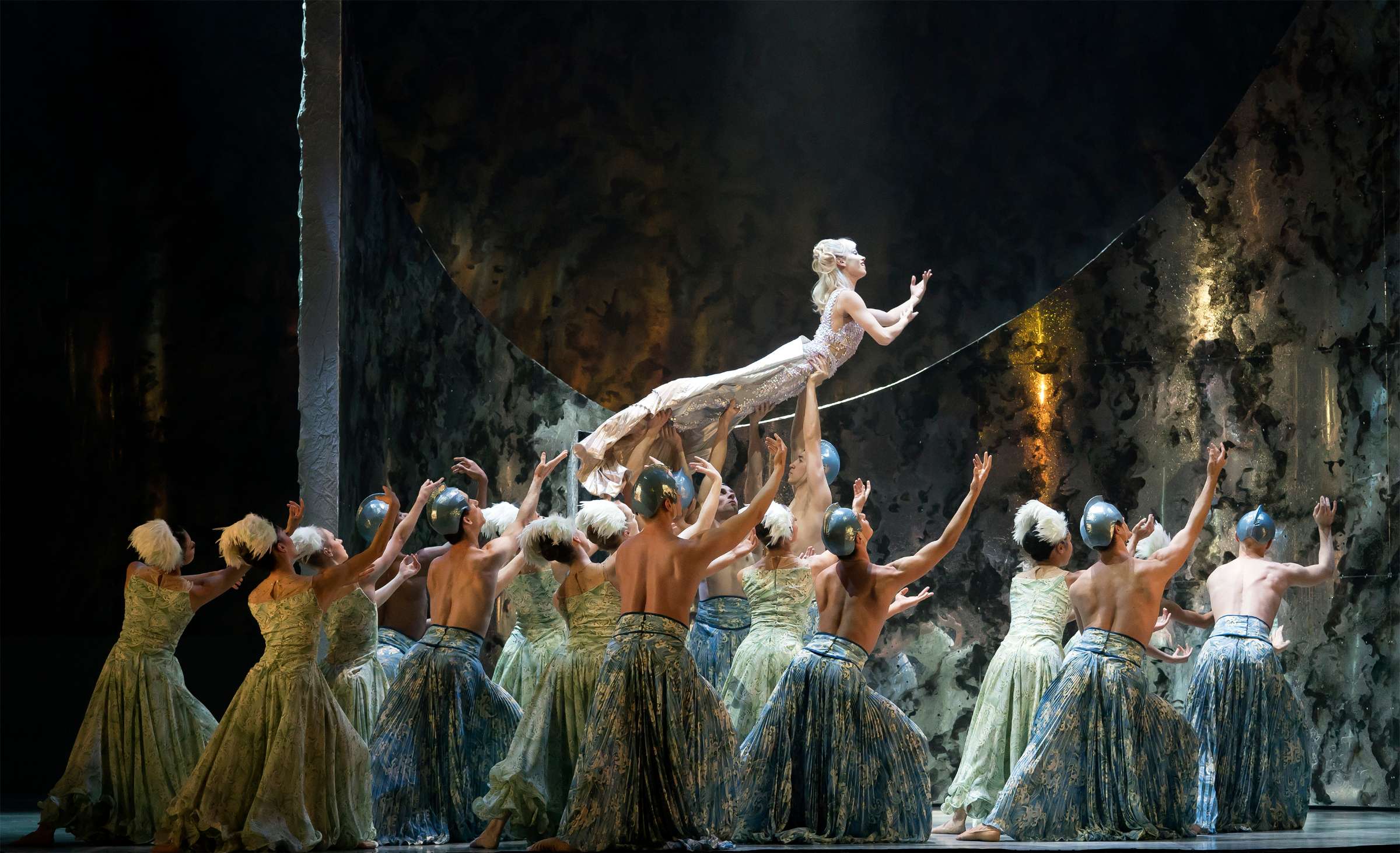 Northern Ballet in David Nixon's <i>The Little Mermaid</i>, set on music by Sally Beamish © Emma Kauldhar