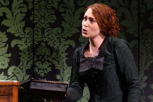 Stephanie Corley (Katya) &copy; Jane Hobson