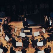 Esa-Pekka Salonen dirige la Turangalîla-Symphonie à la Philharmonie de Paris &copy; Ava du Parc