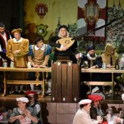 Thomas de Vries (Sixtus Beckmesser) und Ensemble &copy; Karl und Monika Forster