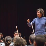 Ricardo Castro et l'Orchestre Neojiba en 2016 &copy; DR