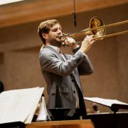 Kris Garfitt performing during the final rounds &copy; Daniel Delang