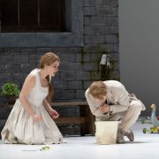Olga Kulchynska (Goose Girl) and Daniel Behle (King's Son) &copy; Dutch National Opera | Monika Rittershaus