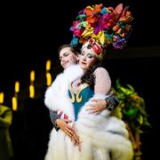Kiandra Howarth (Alcina) und Nina van Essen (Ruggiero) &copy; Clemens Heidrich