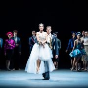 Hyo-Jung Kang (Aurora), Brendan Saye (Prinz), Wiener Staatsballett &copy; Ashley Taylor
