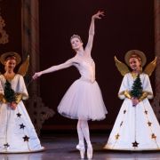 Sterling Hyltin and students from the School of American Ballet © Erin Baiano