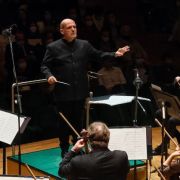 Jaap van Zweden conducts the Hong Kong Philharmonic &copy; Ka Lam | HK Phil
