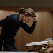Cate Blanchett et Nina Hoss avec l'orchestre de Dresde dans Tár &copy; Focus Features