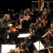 Kirill Karabits conducts the Bournemouth Symphony Orchestra © Bournemouth Symphony Orchestra