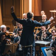 Tomáš Netopil conducts the Czech Philharmonic &copy; Petr Chodura