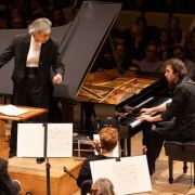 Kent Nagano, Alexandre Kantorow and the Orchestre symphonique de Montréal &copy; Antoine Saito