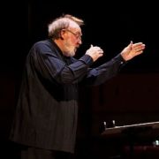 Martyn Brabbins conducts the London Sinfonietta &copy; Sisi Burn