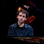 Alexandre Kantorow © Caroline Doutre